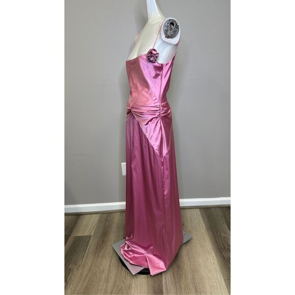 Mach & Mach Silk & Crystal-Appliqué Gown Size 12 $1275 - Picture 6 of 11